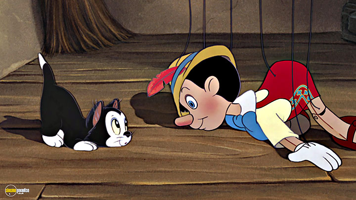 A still #12 from Pinocchio (1940)