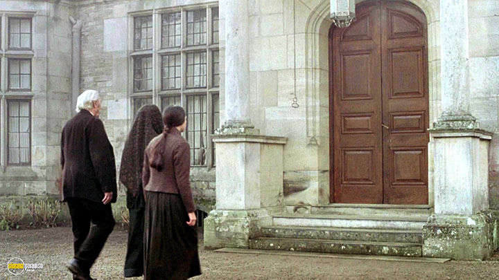 A still #1 from The Others (2001)