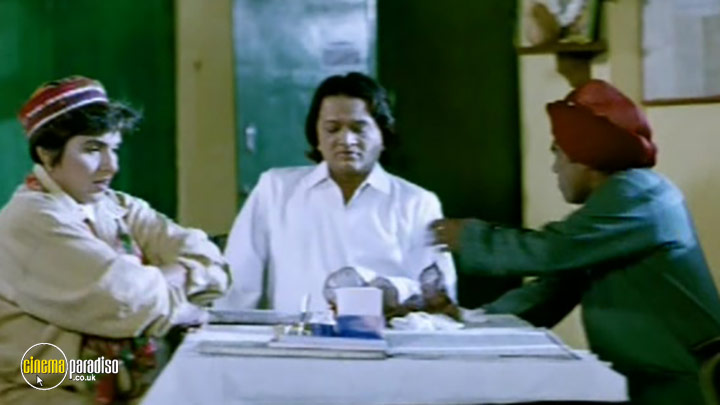 A still #5 from Raja Hindustani (1996)