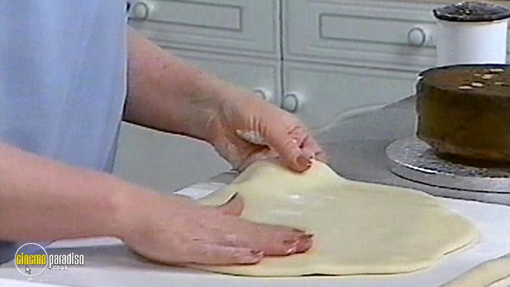 A still #9 from Wedding Cakes (2007)