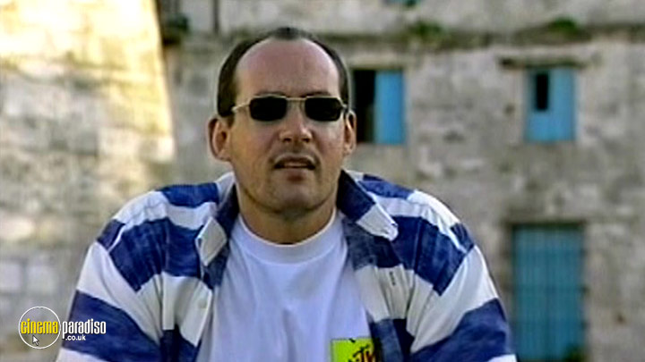 A still #3 from Totally Cuban: Great Music from Havana's 'Casa De Musica' Club (1999)