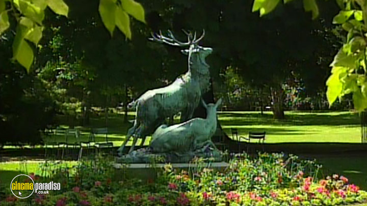 A still #5 from Discovering France (2001)