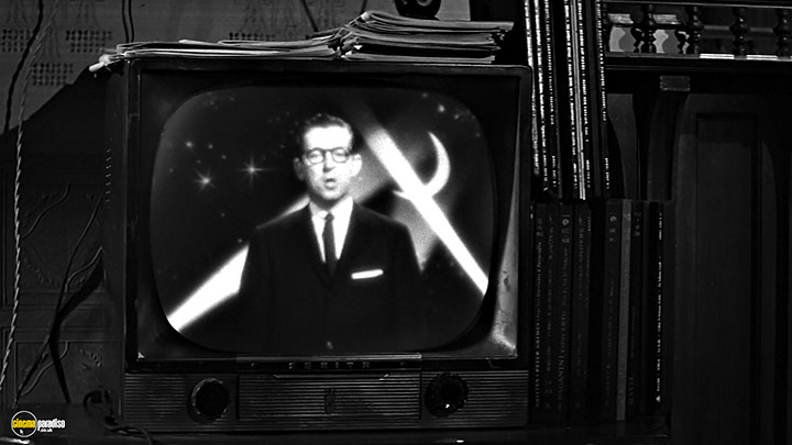 A still #4 from The Apartment (1960)