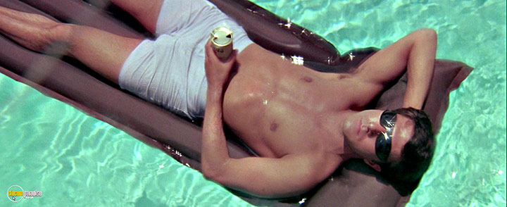 A still #4 from The Graduate (1967)