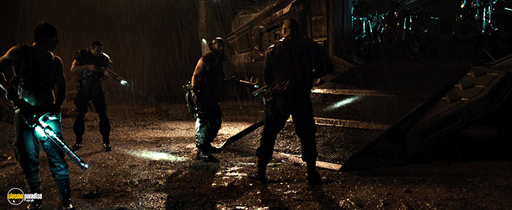 A still #10 from Riddick (2013)