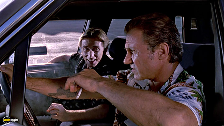 A still #17 from Reservoir Dogs (1992) With Tim Roth And Harvey Keitel
