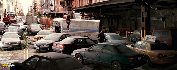 A still #17 from I Am Legend (2007)