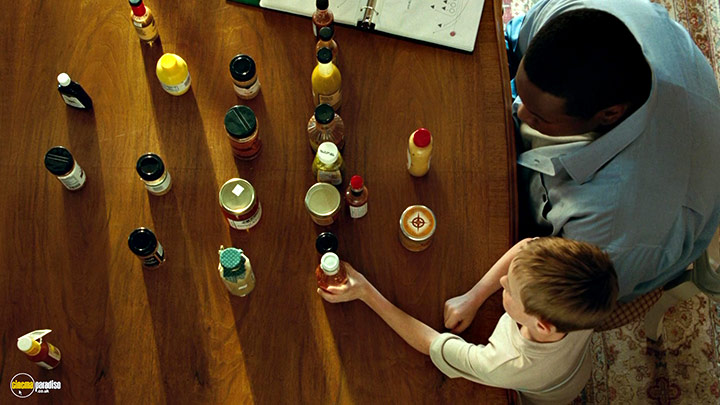 A still #12 from The Blind Side (2009) With Jae Head And Quinton Aaron