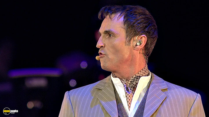 A still #19 from Jeff Wayne's the War of the Worlds: The New Generation: Alive from the O2 (2013)