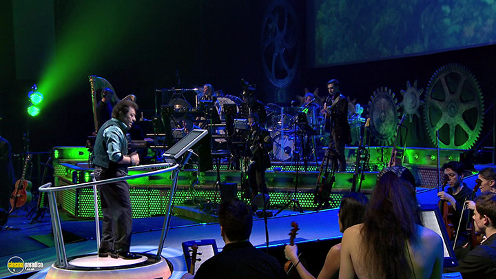 A still #17 from Jeff Wayne's the War of the Worlds: The New Generation: Alive from the O2 (2013)