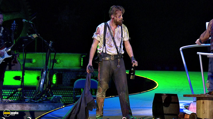 A still #5 from Jeff Wayne's the War of the Worlds: The New Generation: Alive from the O2 (2013)