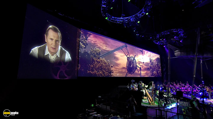 A still #4 from Jeff Wayne's the War of the Worlds: The New Generation: Alive from the O2 (2013)