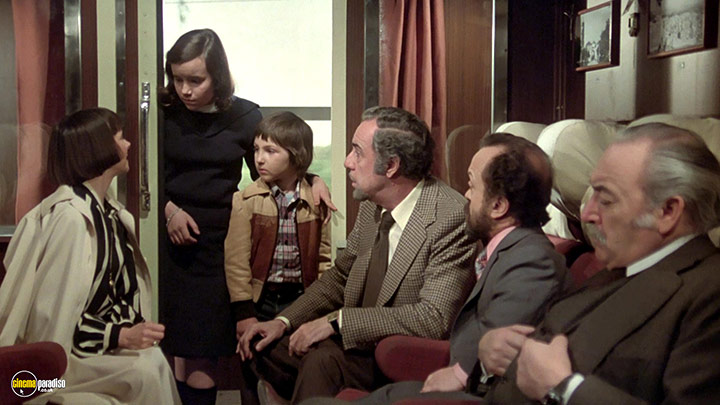 A still #9 from That Obscure Object of Desire (1977)
