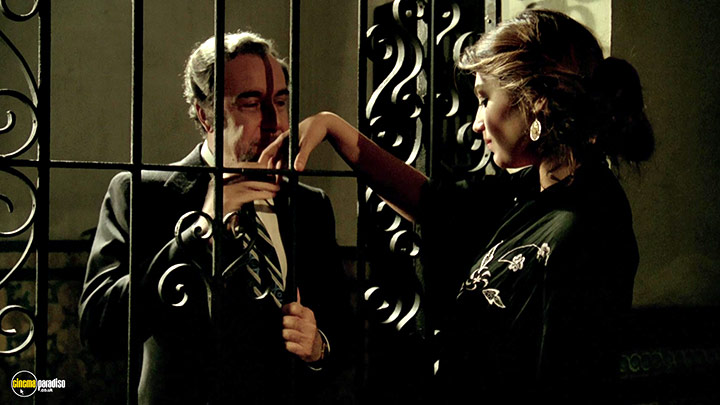 A still #3 from That Obscure Object of Desire (1977)