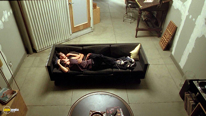 A still #19 from Requiem for a Dream (2000)