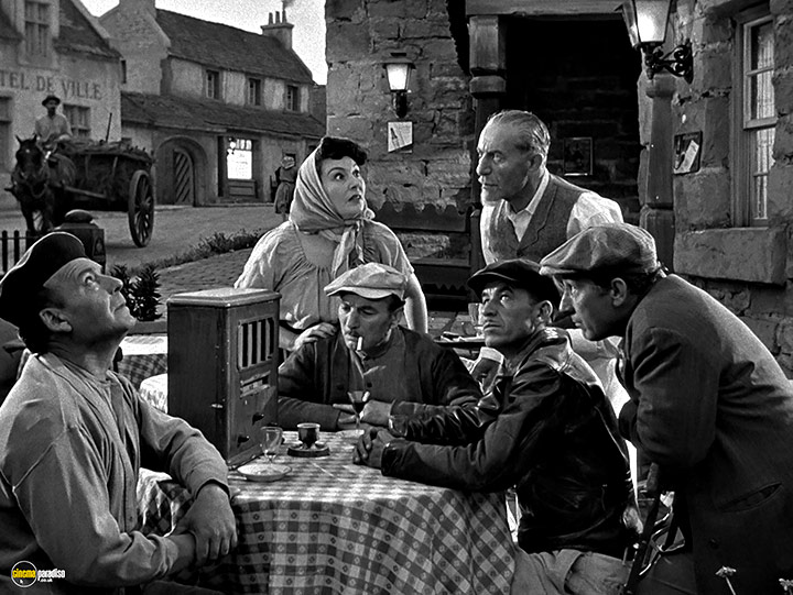 A still #2 from The Day the Earth Stood Still (1951)