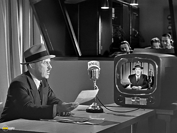 A still #3 from The Day the Earth Stood Still (1951)