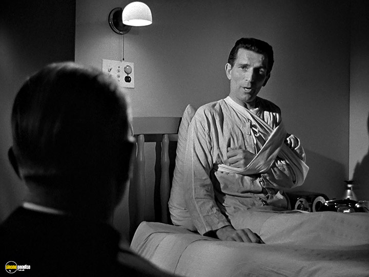 A still #5 from The Day the Earth Stood Still (1951)