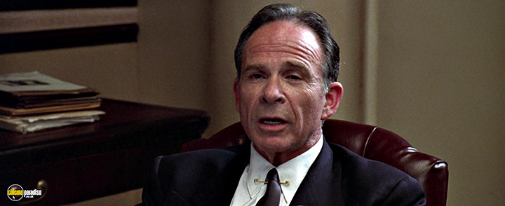 A still #20 from L.A. Confidential (1997) With Ron Rifkin