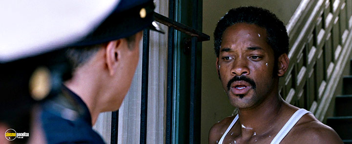 A still #16 from The Pursuit of Happyness (2006) With Will Smith