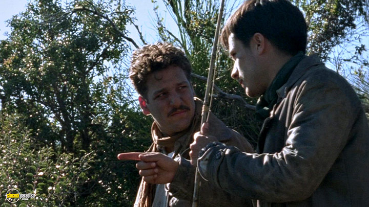 A still #19 from The Motorcycle Diaries (2004) With Rodrigo De La Serna
