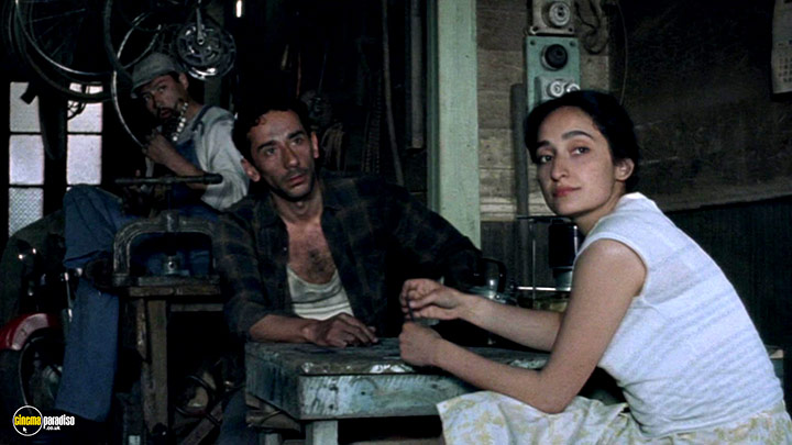 A still #14 from The Motorcycle Diaries (2004)