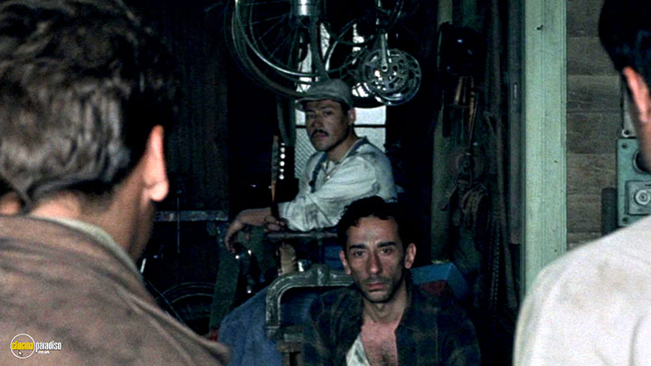 A still #13 from The Motorcycle Diaries (2004)