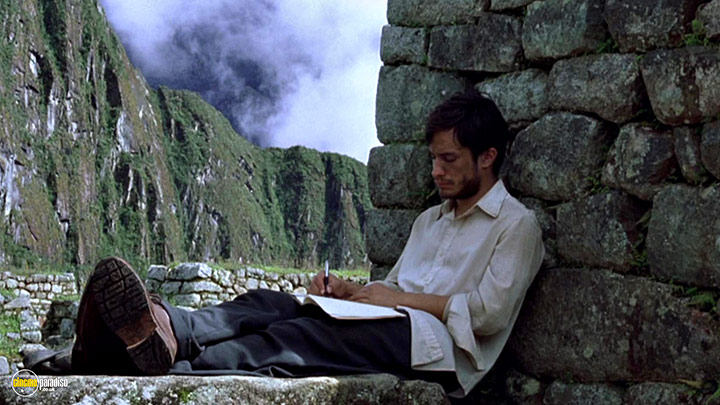 A still #1 from The Motorcycle Diaries (2004) With Gael García Bernal