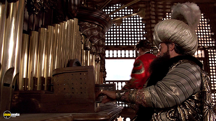 A still #19 from The Adventures of Baron Munchausen (1988)