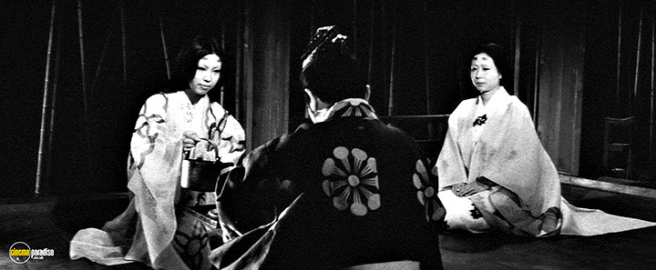 A still #17 from Kuroneko (1968)