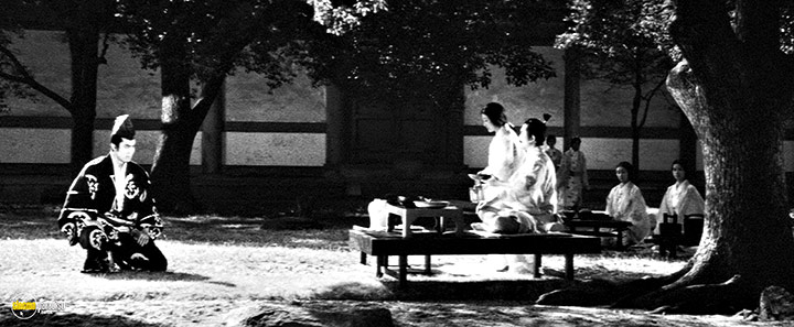 A still #9 from Kuroneko (1968)