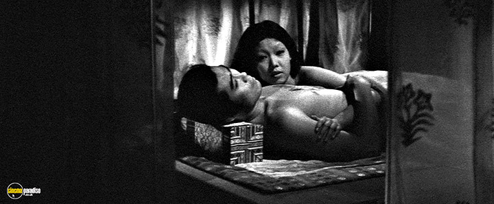 A still #7 from Kuroneko (1968)