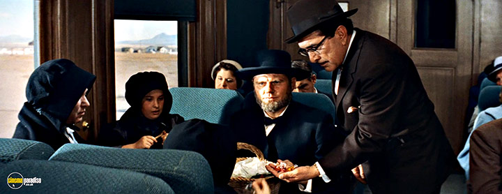 A still #21 from Violent Saturday (1955)