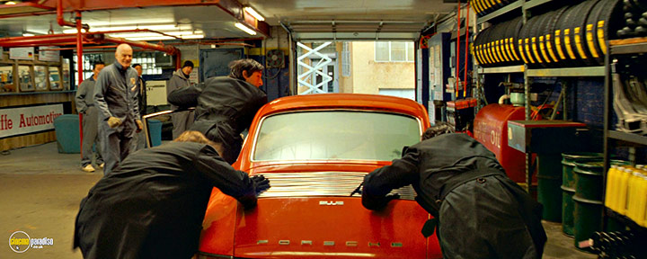 A still #9 from The Darjeeling Limited (2007)
