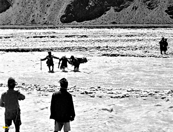 A still #2 from The Epic of Everest (1924)