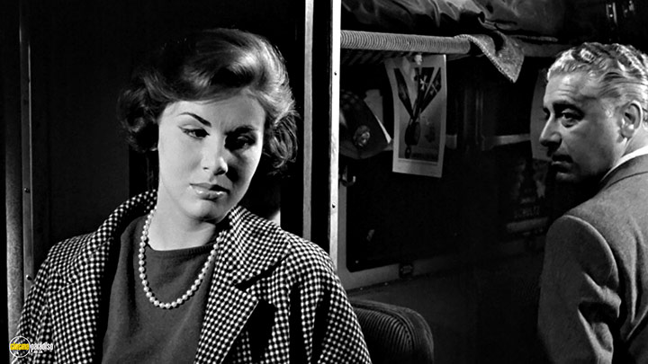 A still #14 from The Girlfriends (1955)