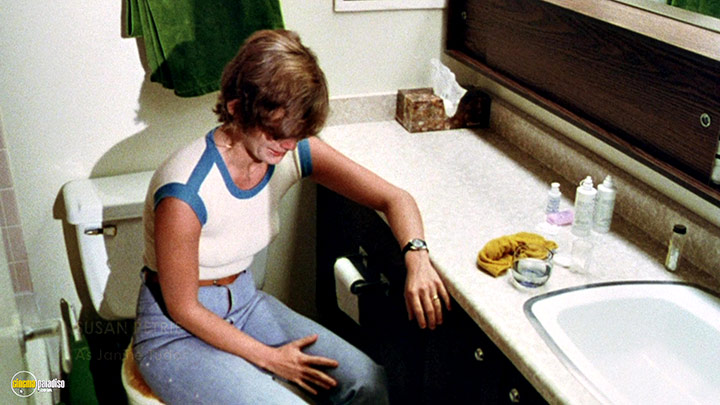 A still #20 from Shivers (1975)
