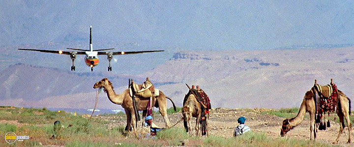 A still #18 from The Jewel of the Nile (1985)
