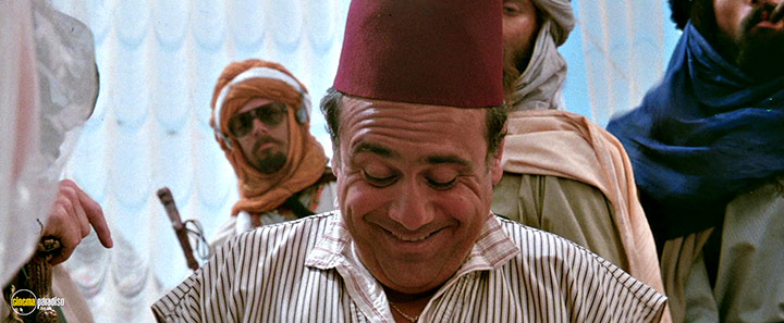 A still #6 from The Jewel of the Nile (1985)