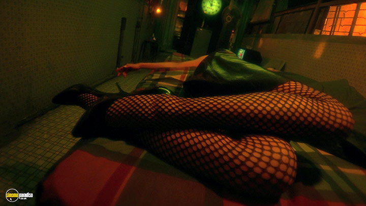 A still #4 from Fallen Angels (1995)