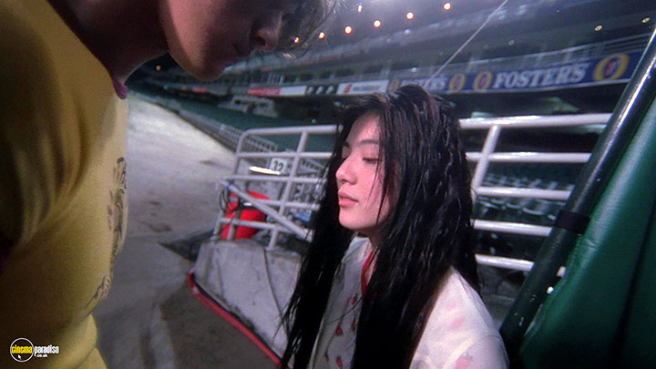 A still #16 from Fallen Angels (1995)