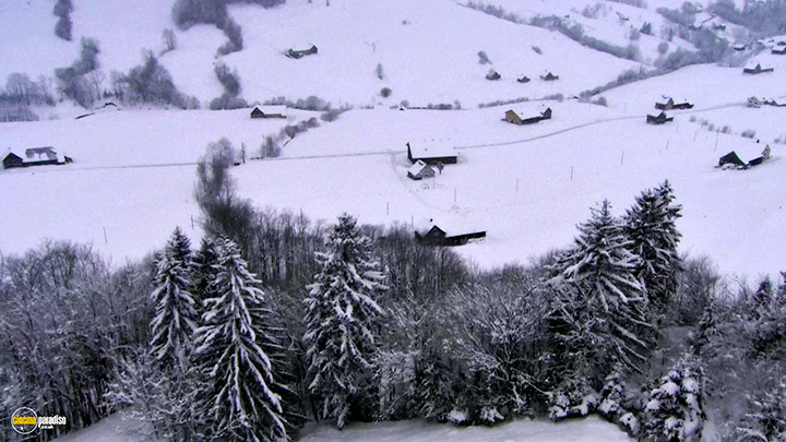 A still #18 from Four Seasons: Sparkling Snow (2010)