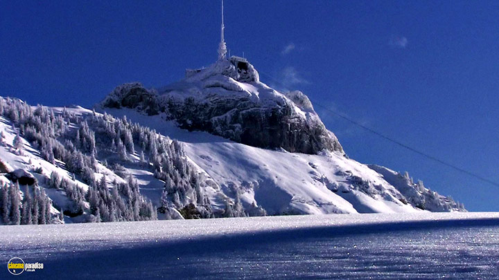 A still #11 from Four Seasons: Sparkling Snow (2010)