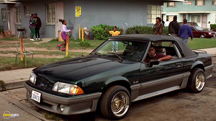 A still #5 from Menace II Society (1993)