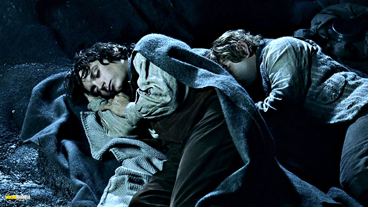 A still #14 from The Lord of the Rings: The Two Towers (2002) With Elijah Wood