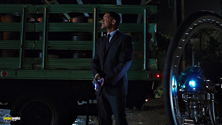 A still #17 from Men in Black 3 (2012) With Will Smith