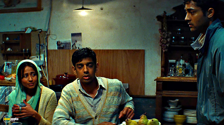 A still #18 from The Hundred-Foot Journey (2014) With Amit Shah