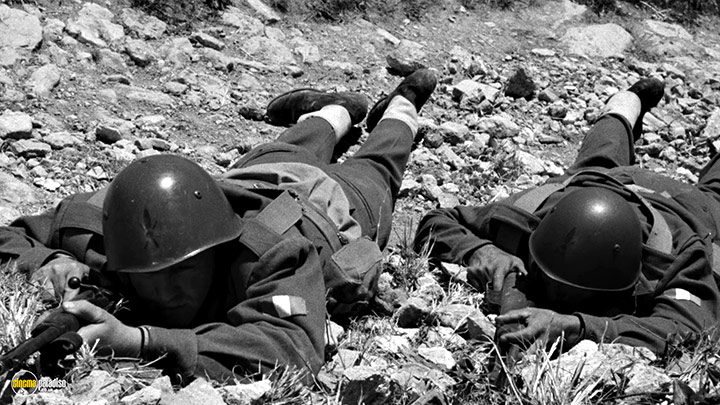 A still #15 from Salvatore Giuliano (1962)