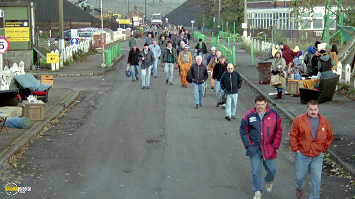 A still #13 from Brassed Off (1996)