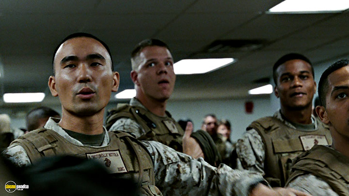 A still #10 from Battle: Los Angeles (2011)